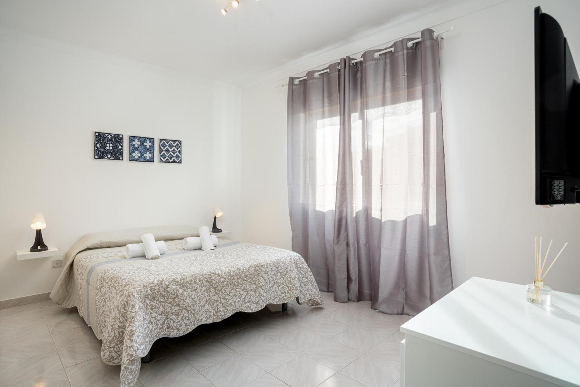 Blife Allya Private Rooms Faro Exterior photo